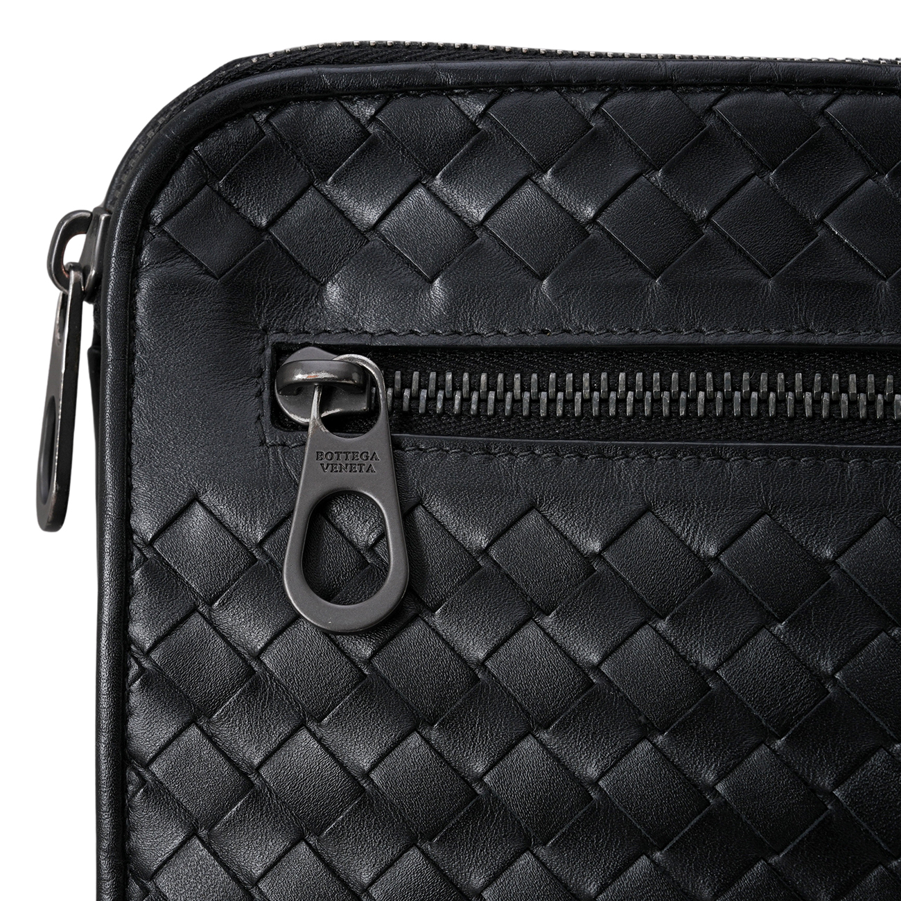 BOTTEGA VENETA(USED)보테가베네타 인트레치아토 클러치 블랙